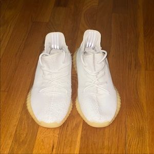 Yeezy Boost 350 V2 Triple White